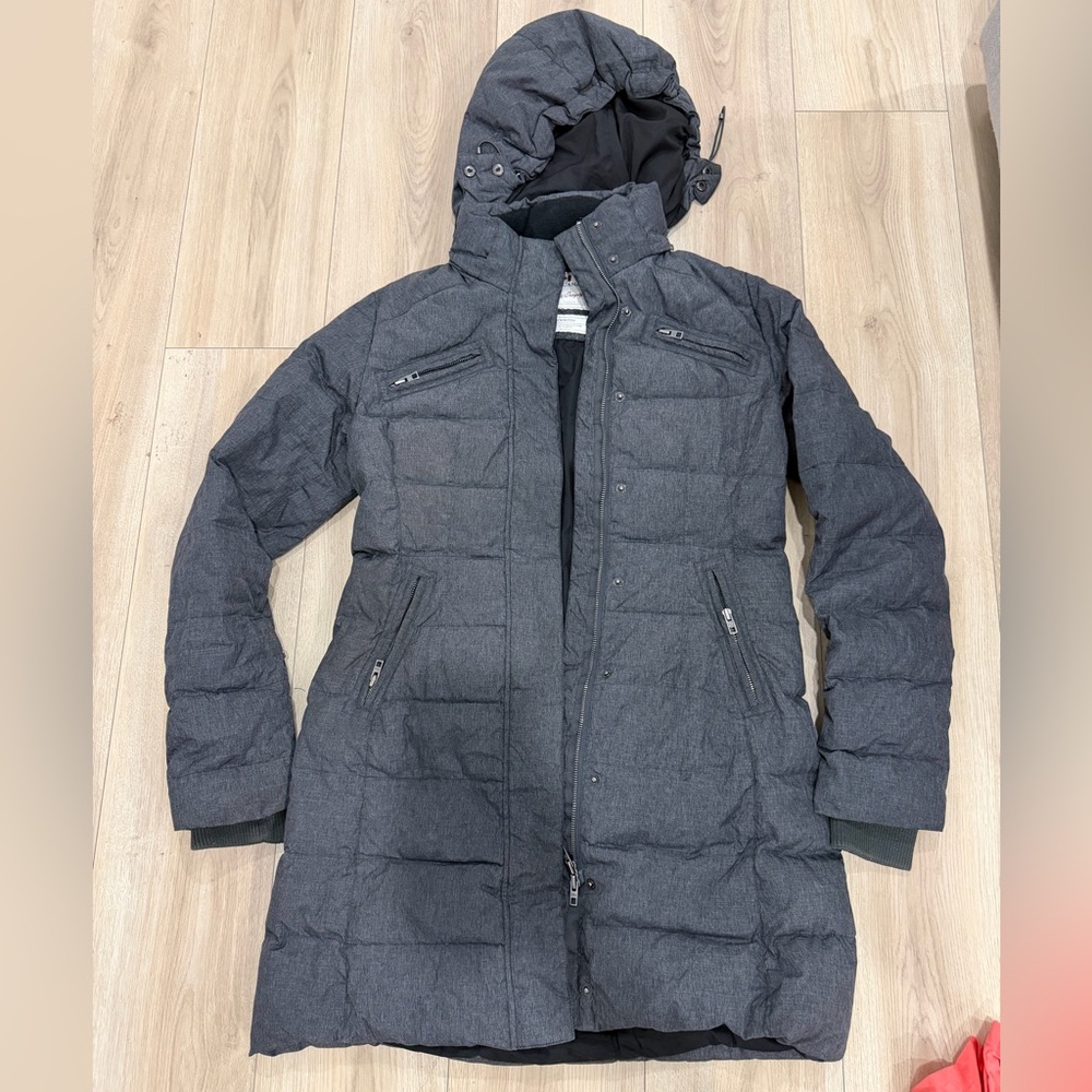 Women's Gray Puffer Roots Coat